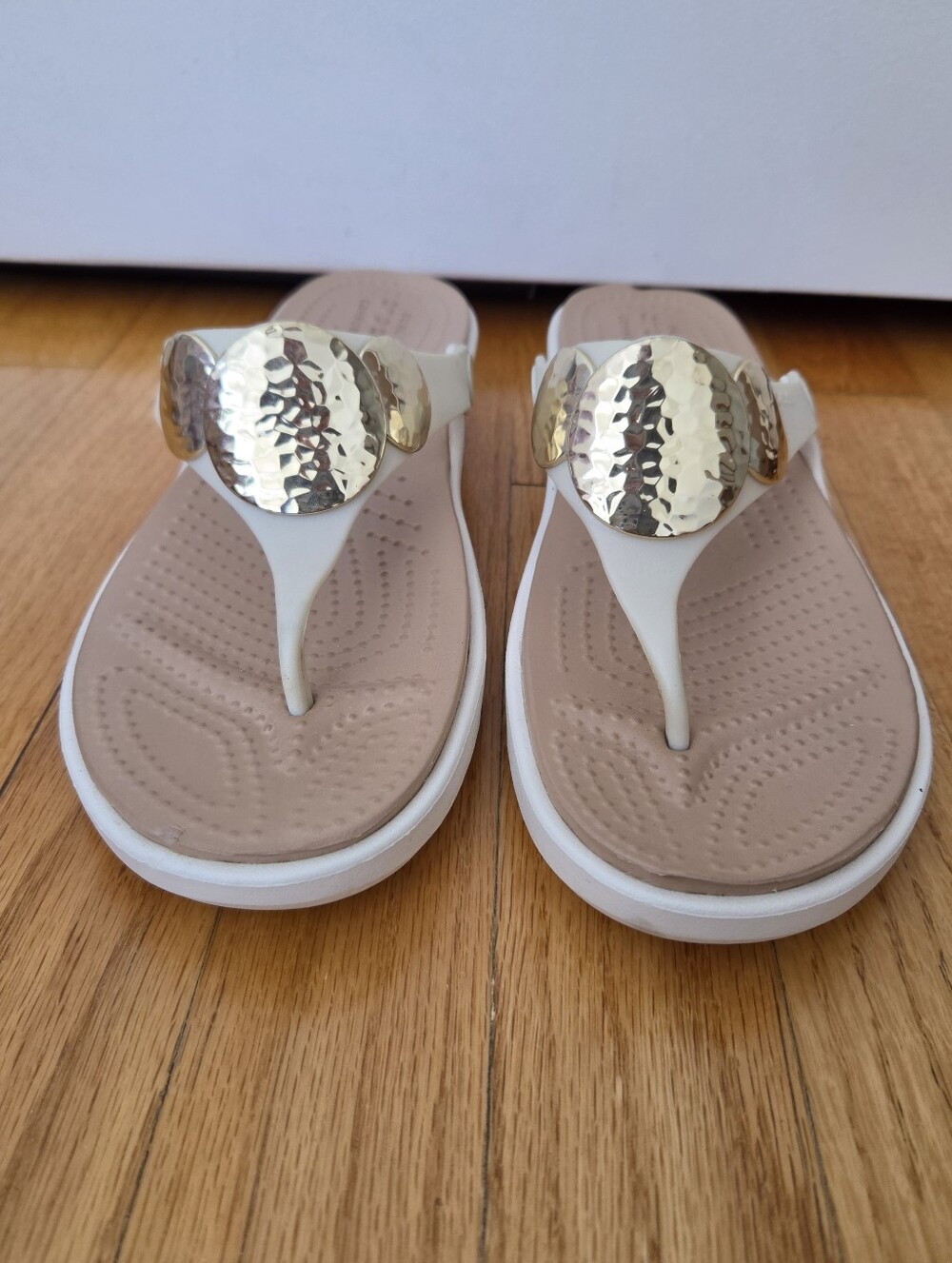 Crocs Wedge Flip Flops Thong Sandals Womens Size 9 Vacation Cruise NWOT